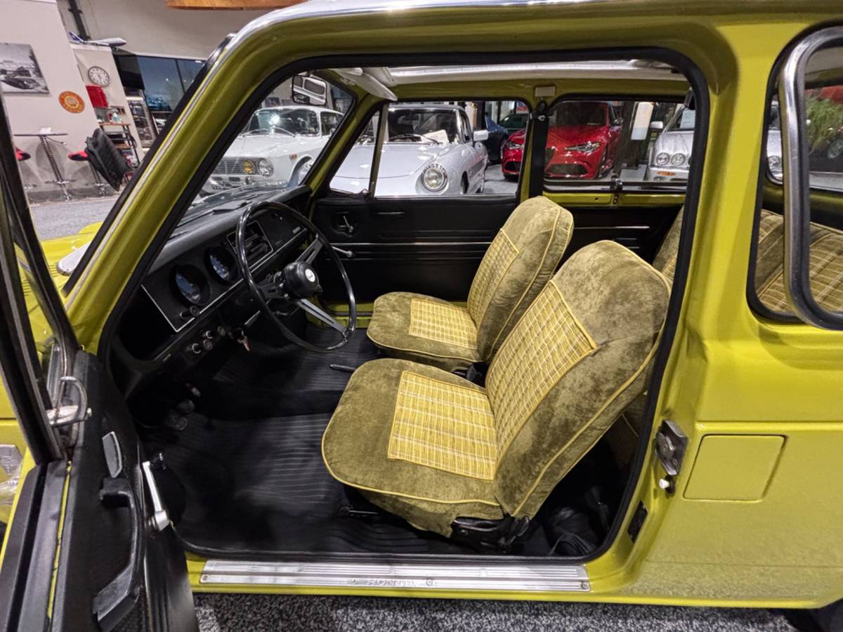 Honda-n600-1971-yellow-3