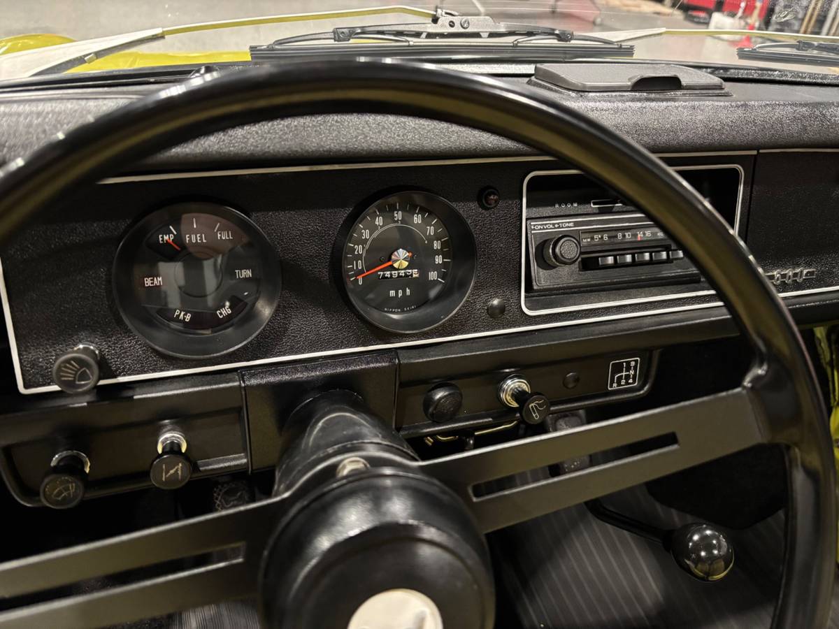 Honda-n600-1971-yellow-5