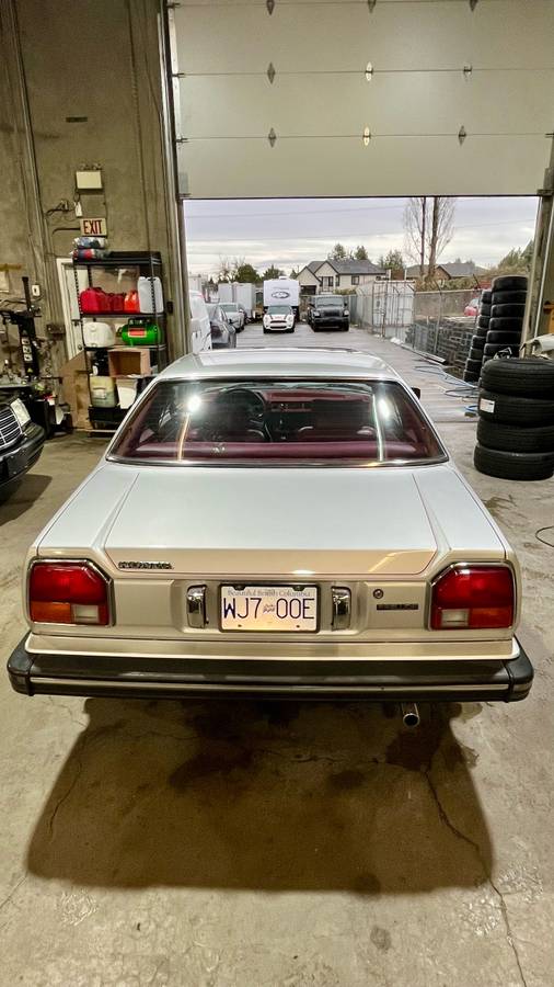 Honda-prelude-1981-grey-22