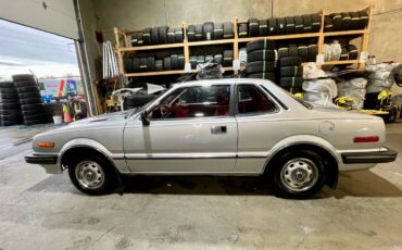 Honda-prelude-1981-grey-23