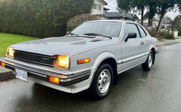 Honda-prelude-1981-grey