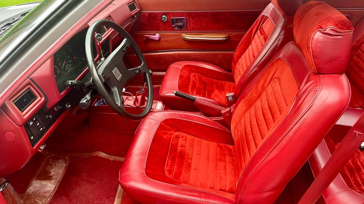 Honda-prelude-1981-grey-9