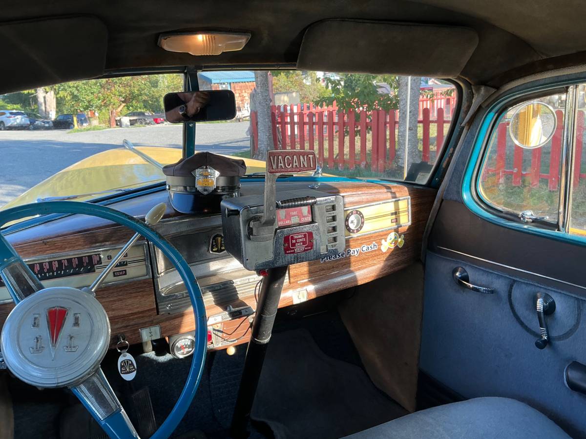 Hudson-1947-yellow-8