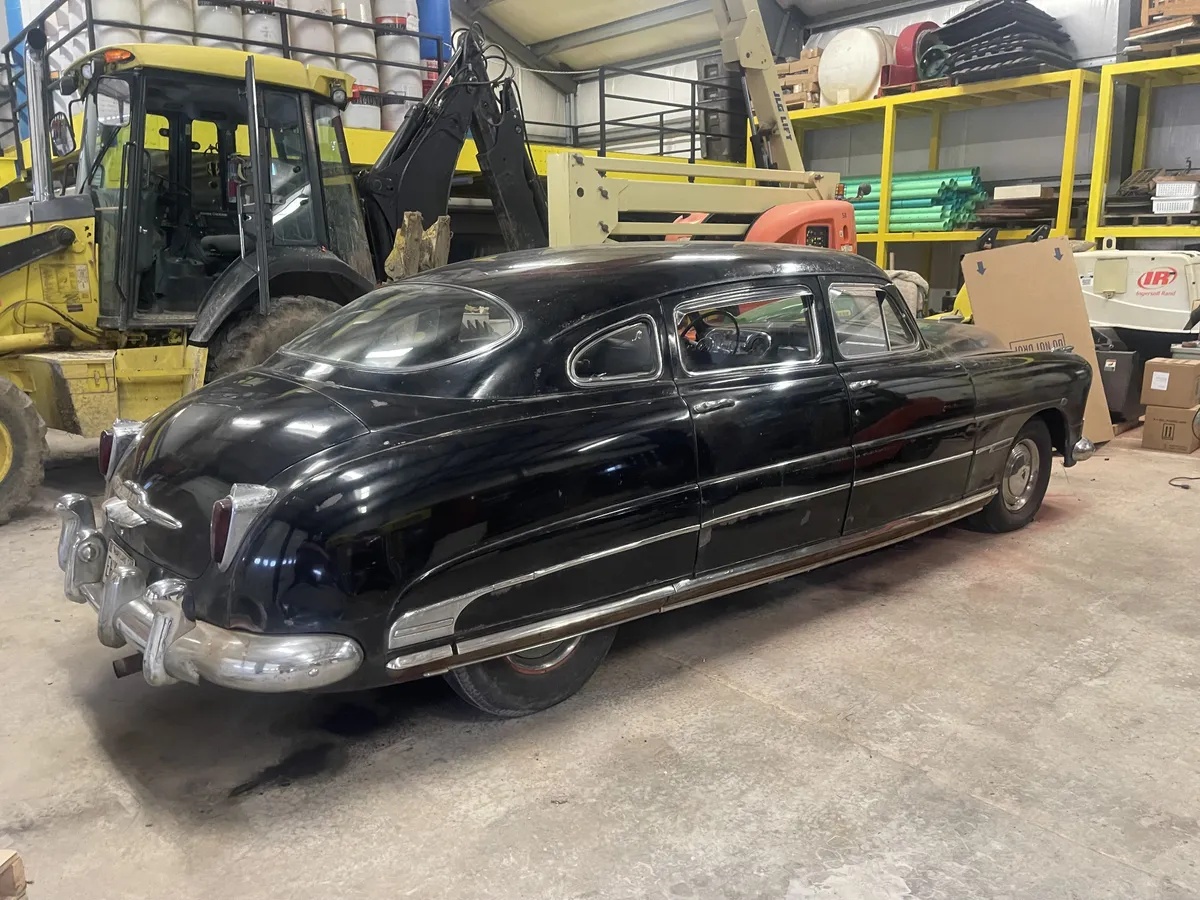 Hudson-Commodore-1951-Black-Grey-1