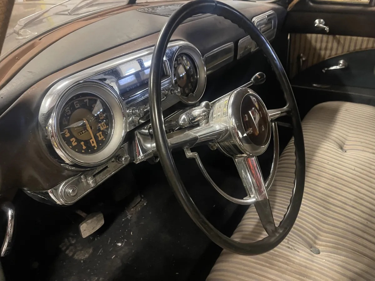 Hudson-Commodore-1951-Black-Grey-8