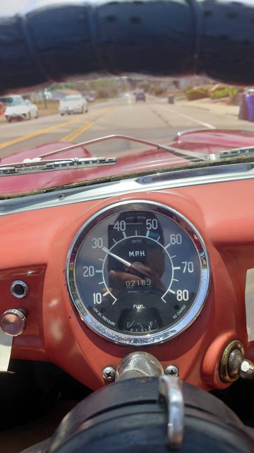 Hudson-metropolitan-1955-red-2