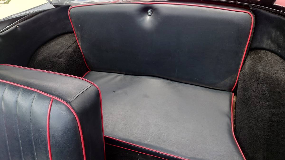 Hudson-metropolitan-1955-red-4