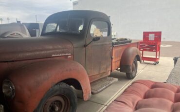 Ih-kb2-pickup-1949-red-1