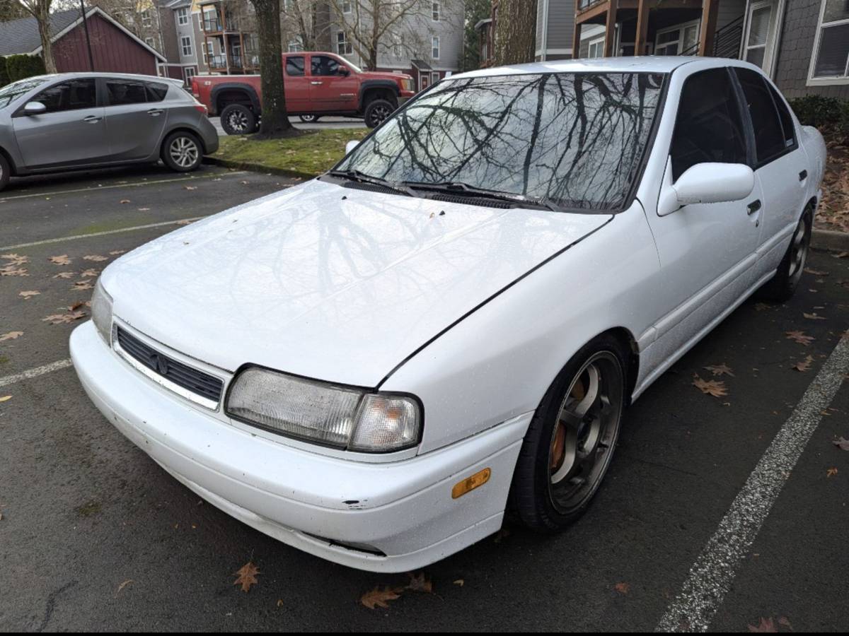Infiniti-g20-1996-white-2