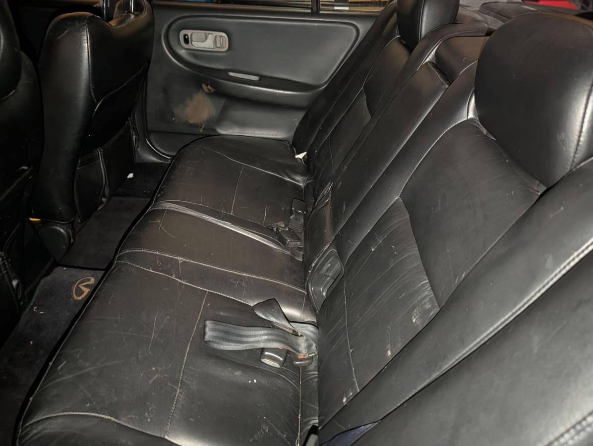 Infiniti-g20-1996-white-7