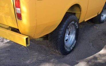 Internationa-harvester-scout.right-side-steering-1978-orange-14