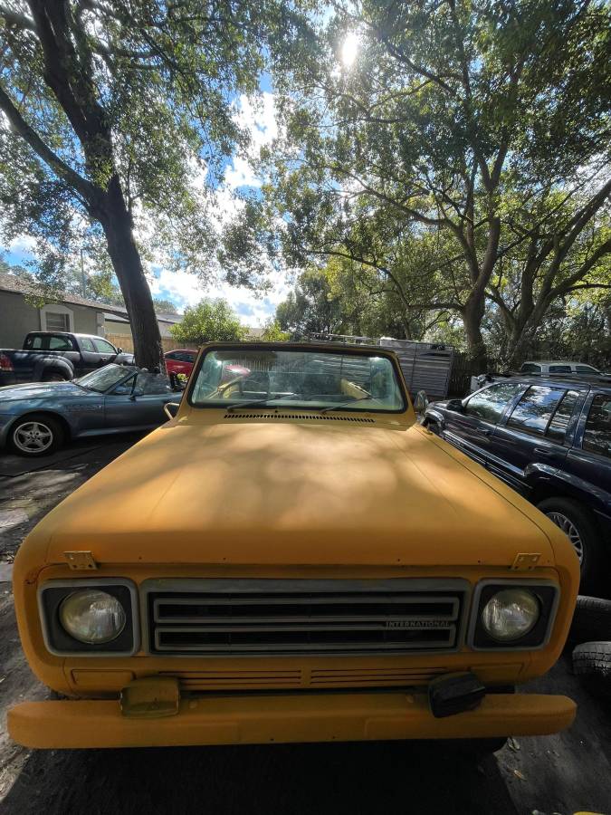 Internationa-harvester-scout.right-side-steering-1978-orange-3
