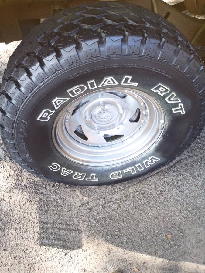 Internationa-harvester-scout.right-side-steering-1978-orange-7