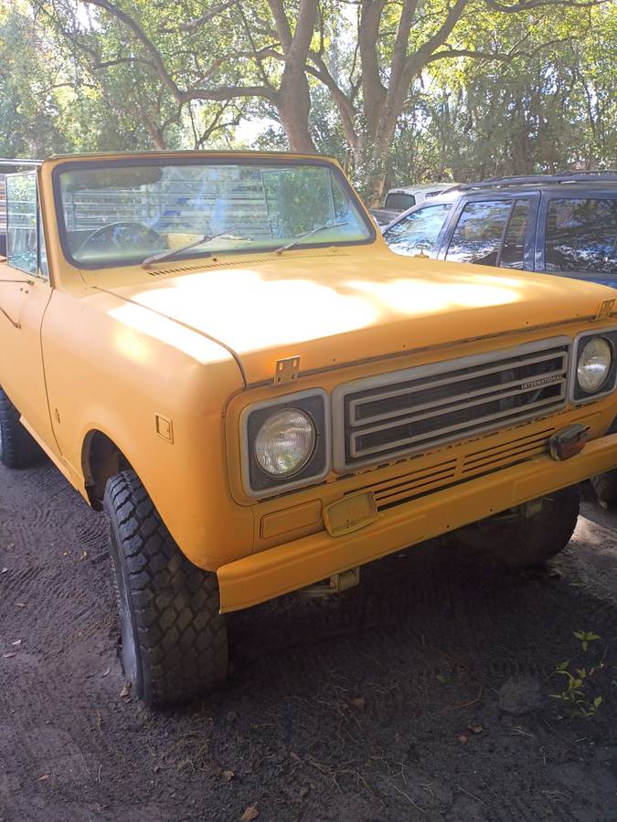 Internationa-harvester-scout.right-side-steering-1978-orange-8
