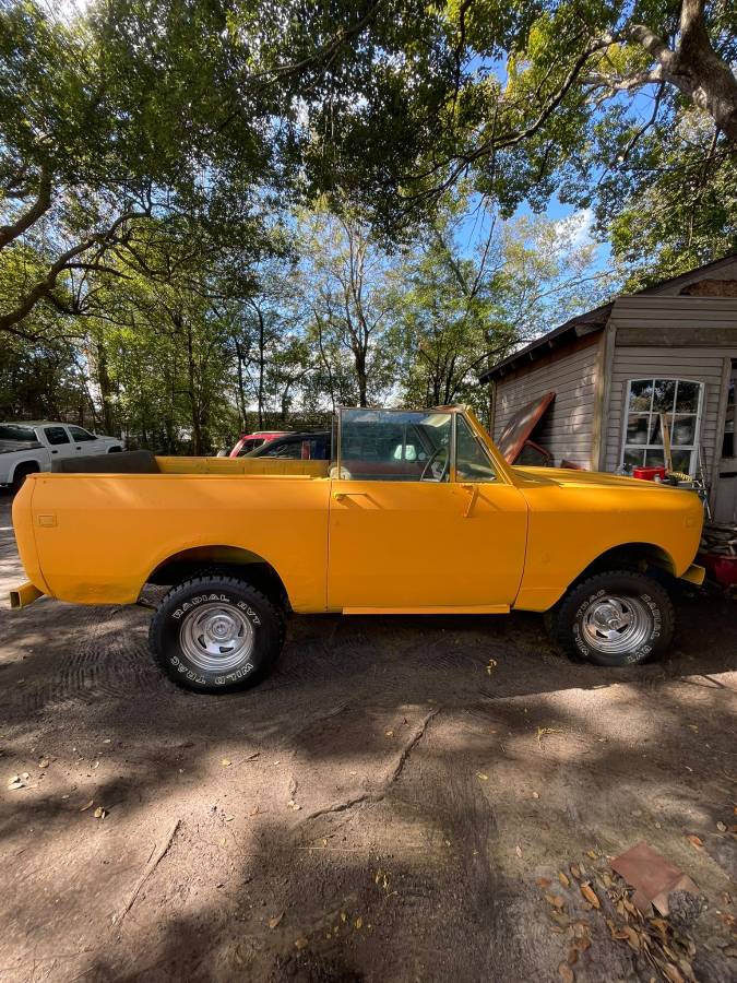 Internationa-harvester-scout.right-side-steering-1978-orange