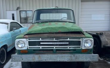 International-1200-1968-green-2