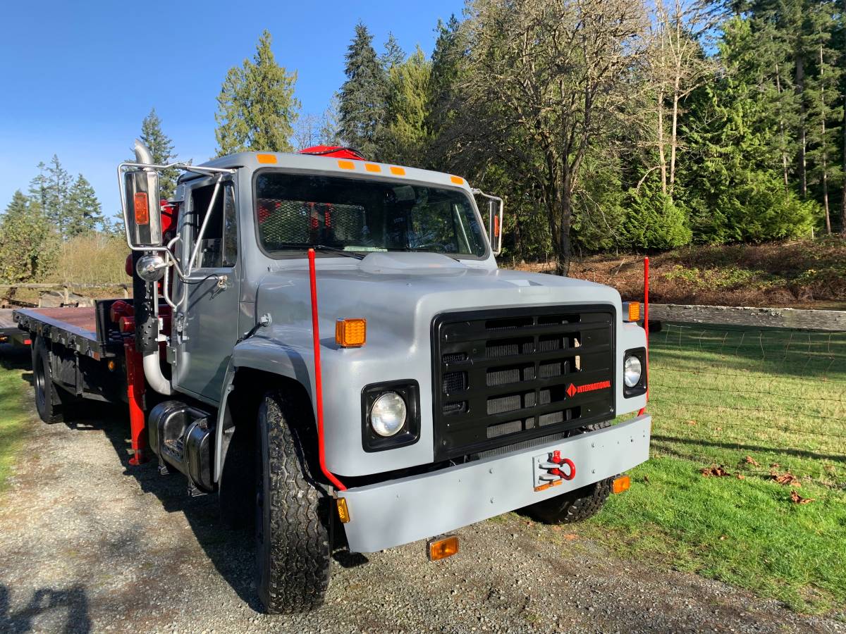 International-1754-diesel-1987-grey-3