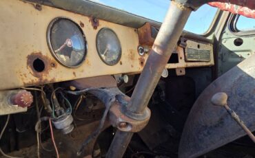 International-1952-black-10