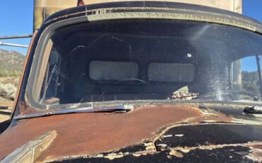 International-1952-black-11