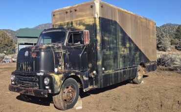 International-1952-black