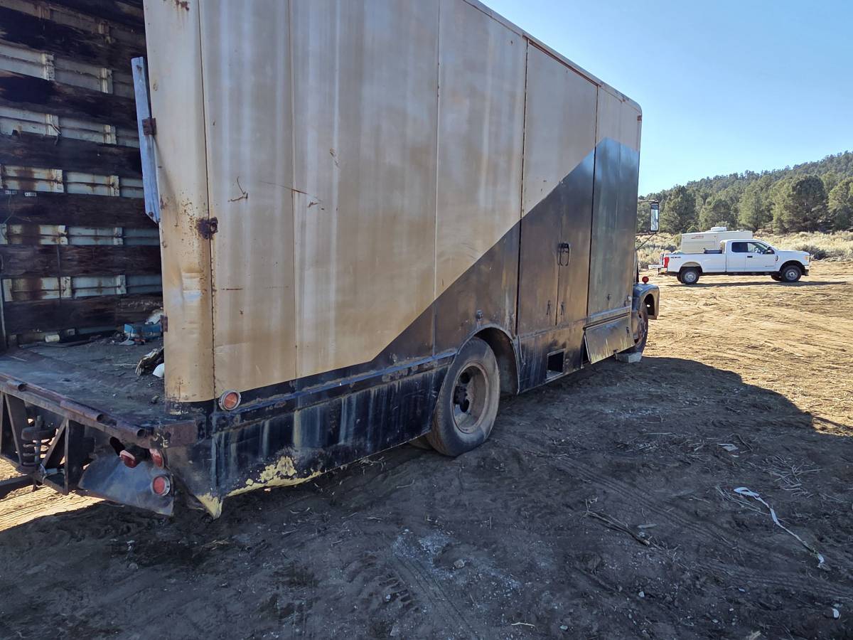 International-1952-black-6