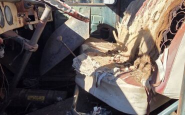 International-1952-black-9