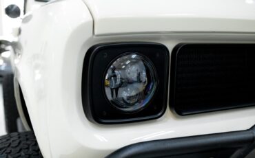 International-1967-SUV-11