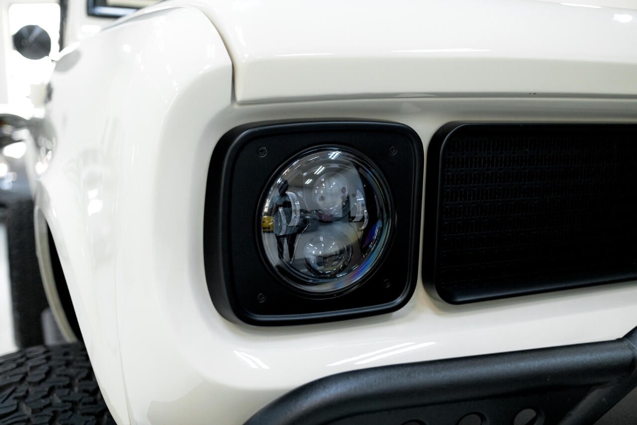 International-1967-SUV-11