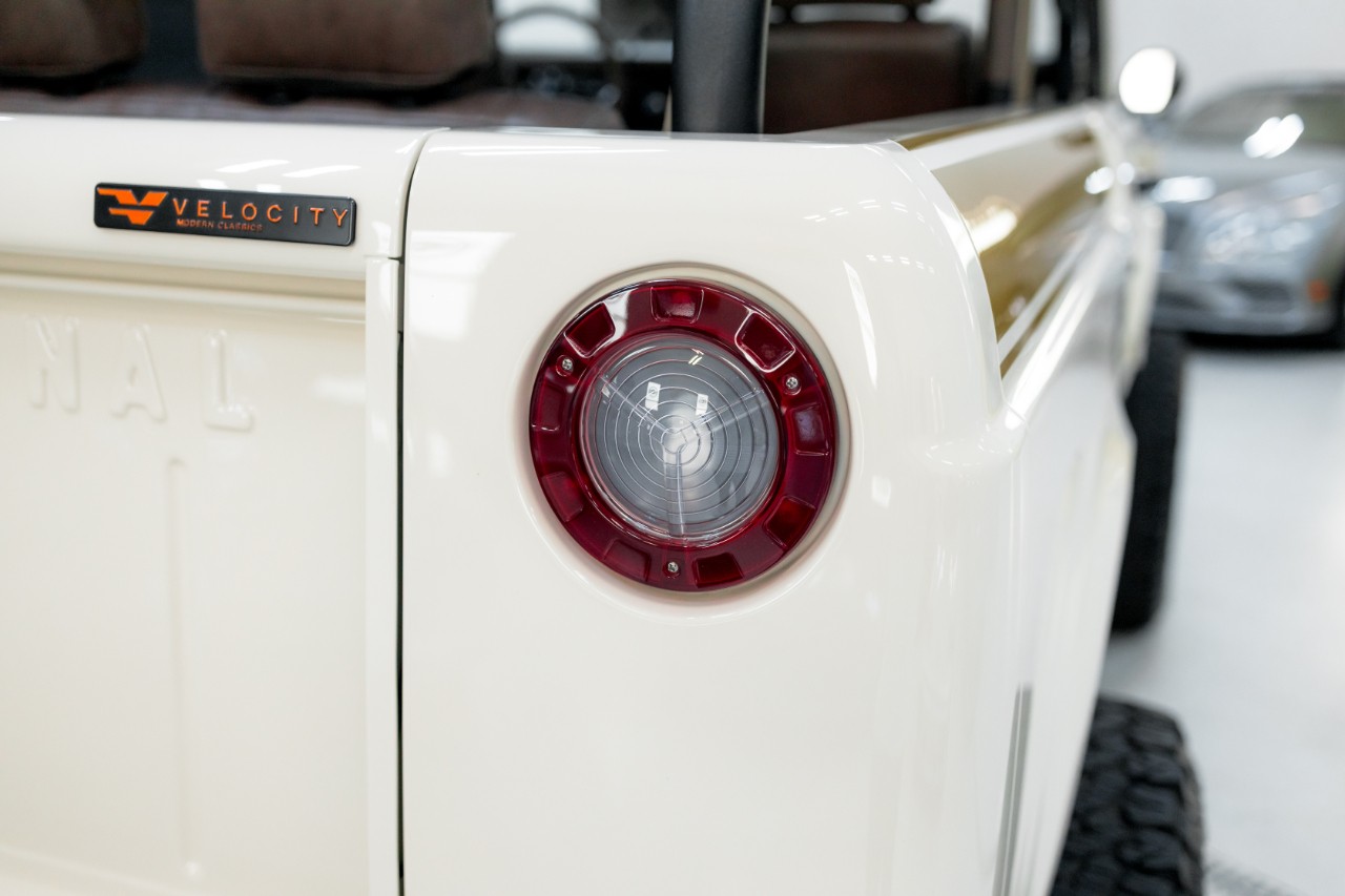 International-1967-SUV-28