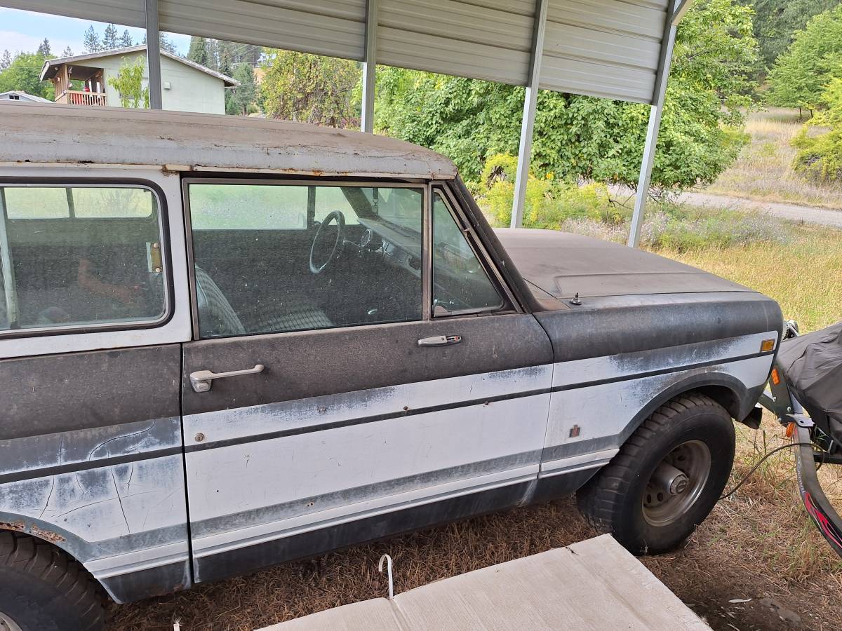 International-1977-brown-7