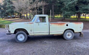 International-200-8-1974-green-4