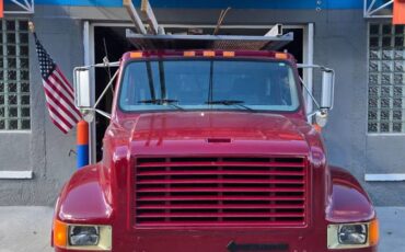 International-4700-diesel-1995-red-1