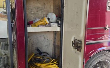 International-4700-diesel-1995-red-9