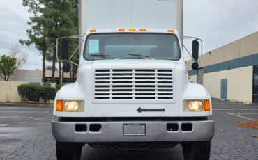 International-4900-diesel-1990-white-111
