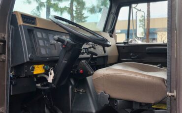 International-4900-diesel-1990-white-112