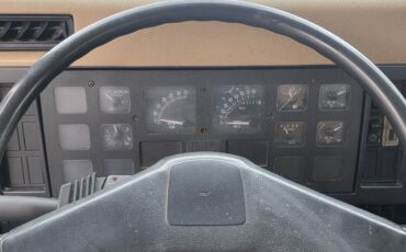 International-4900-diesel-1990-white-39