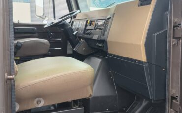 International-4900-diesel-1990-white-93