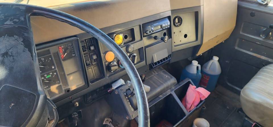 International-4900-diesel-1994-4