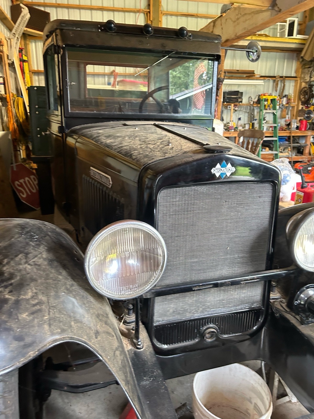 International-B-110-1933-4