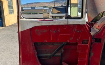 International-Harvester-34-Ton-Pickup-1961-Standard-Cab-Pickup-12