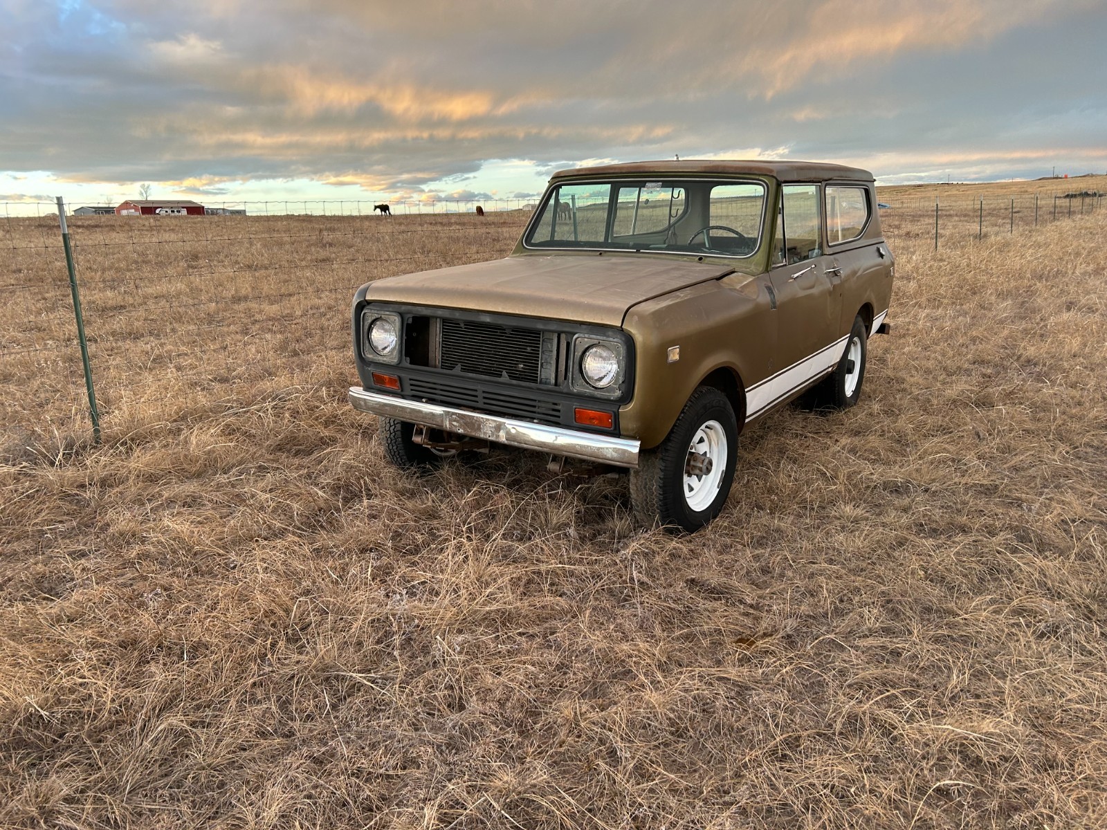 International-Harvester-Scout-1974-1