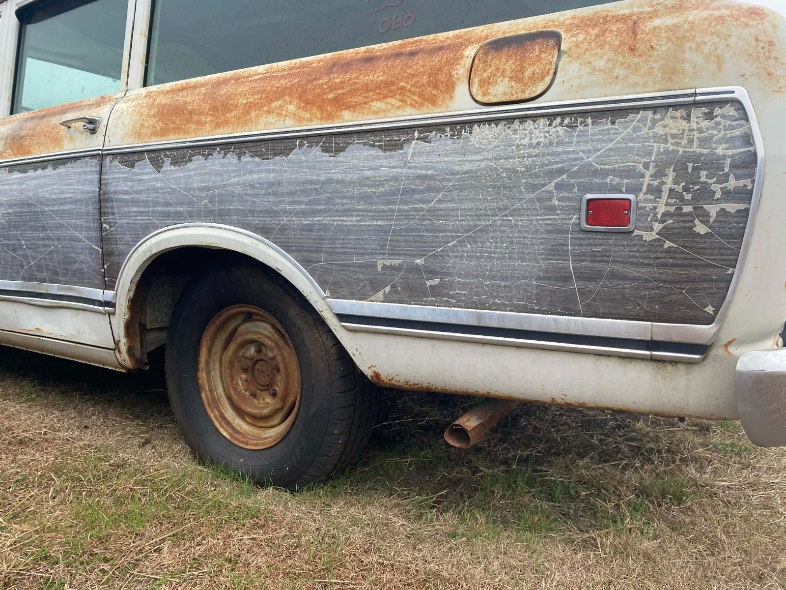 International-Harvester-Travelall-1973-SUV-18