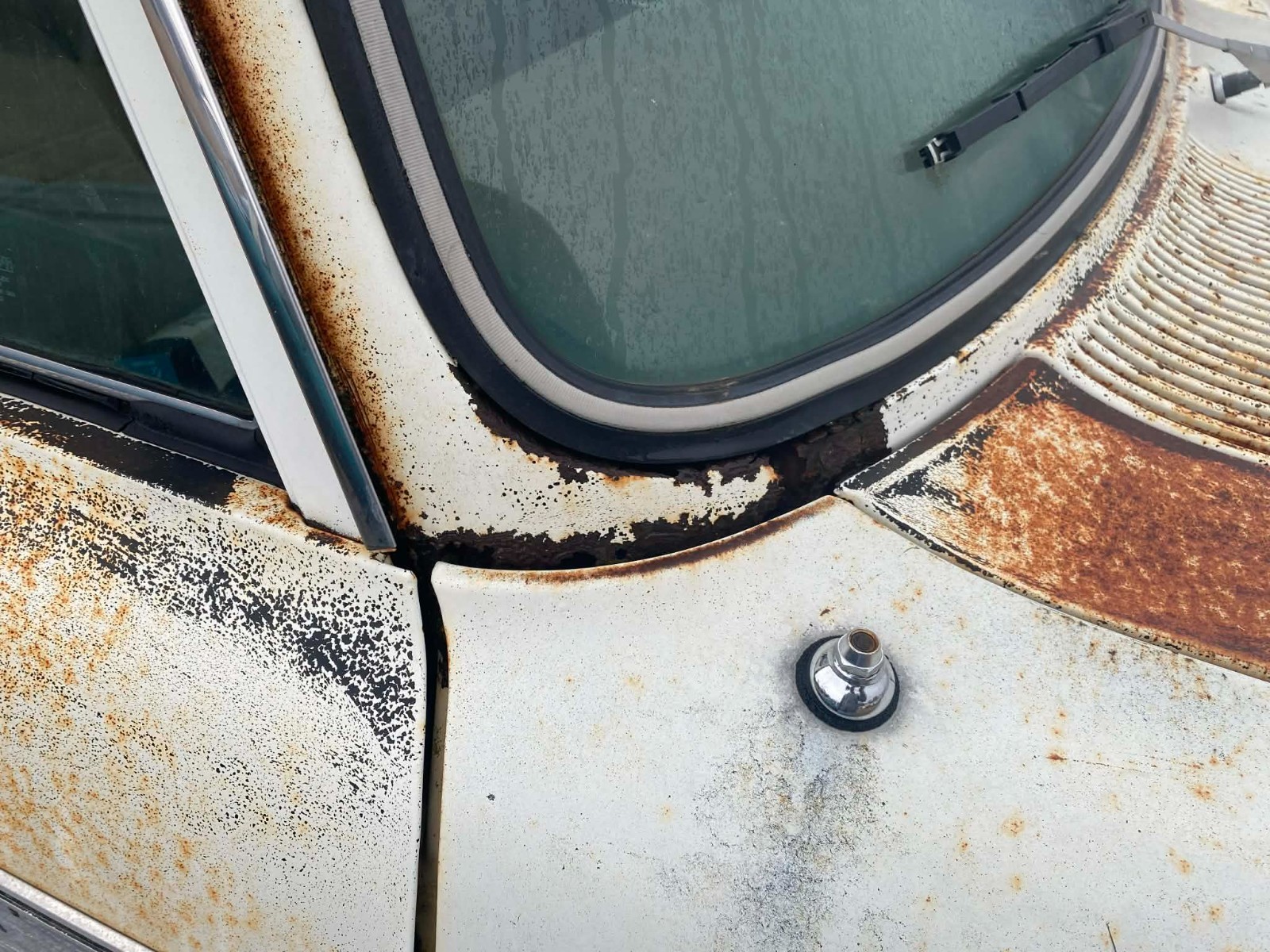 International-Harvester-Travelall-1973-SUV-20