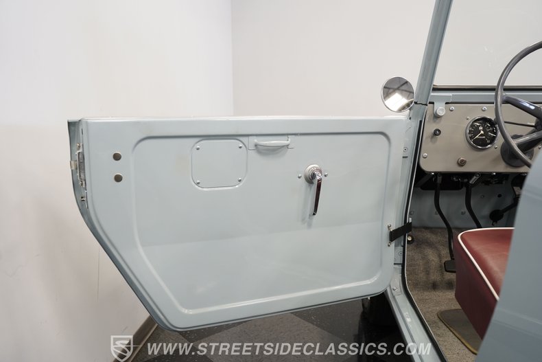 International-Scout-1963-Blue-Brown-43