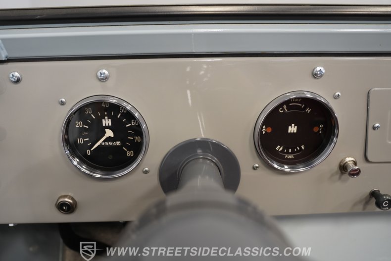 International-Scout-1963-Blue-Brown-47