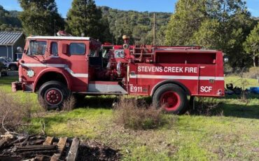 International-diesel-1978-red-2