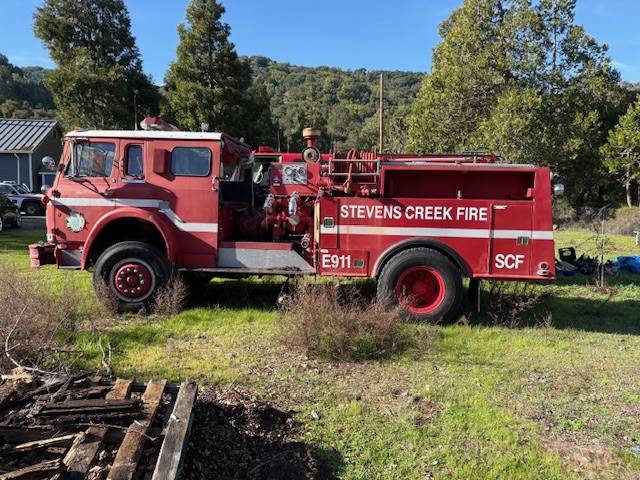 International-diesel-1978-red-2