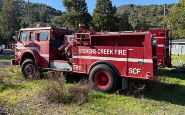 International-diesel-1978-red