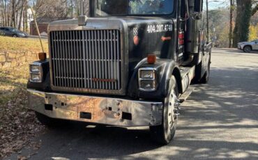 International-diesel-1988-black-2