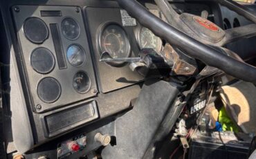 International-diesel-1988-black-5